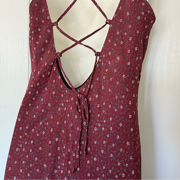 Cirana Los Angeles Elegant Burgundy Spaghetti Strap Dress Medium - Picture 3 of 11